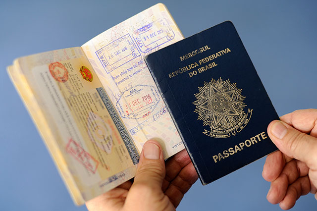Passaporte com carimbo