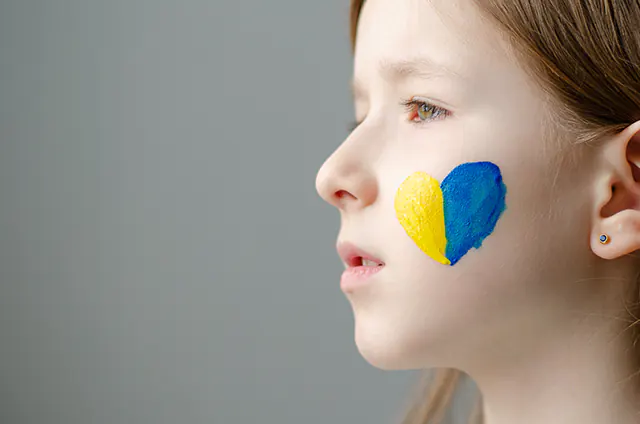 Bandeira em forma de coração da Ucrânia